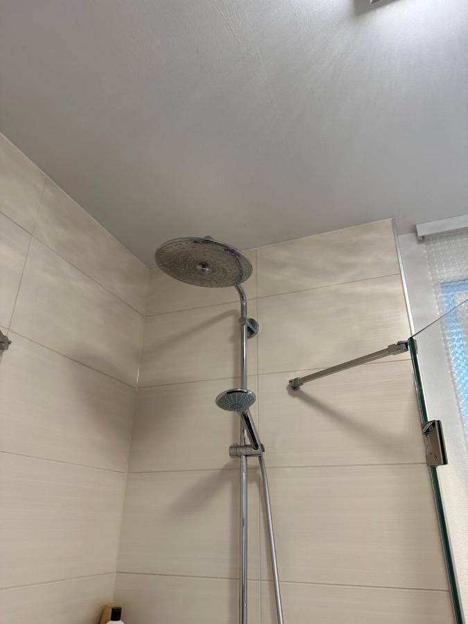 Апартаменти Traumhafte Haushaelfte Mit Kamin, Garten & Whirlpool Берлін Екстер'єр фото