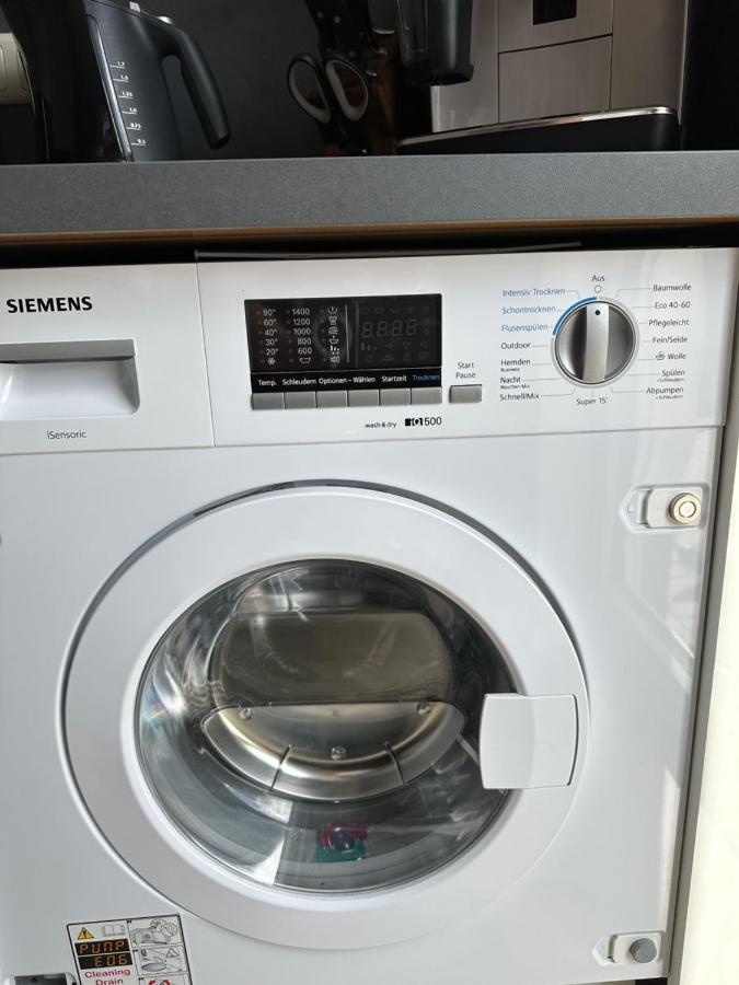 Апартаменти Traumhafte Haushaelfte Mit Kamin, Garten & Whirlpool Берлін Екстер'єр фото