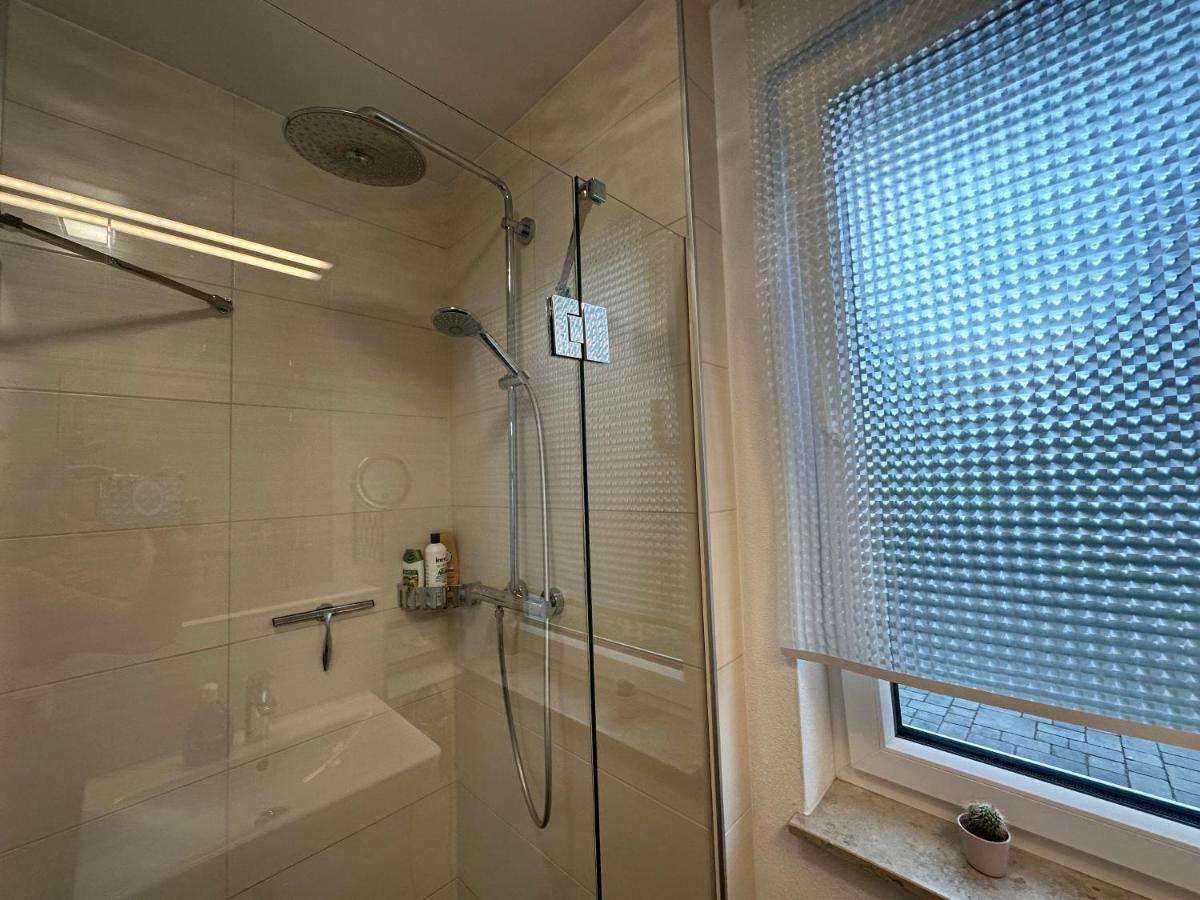 Апартаменти Traumhafte Haushaelfte Mit Kamin, Garten & Whirlpool Берлін Екстер'єр фото