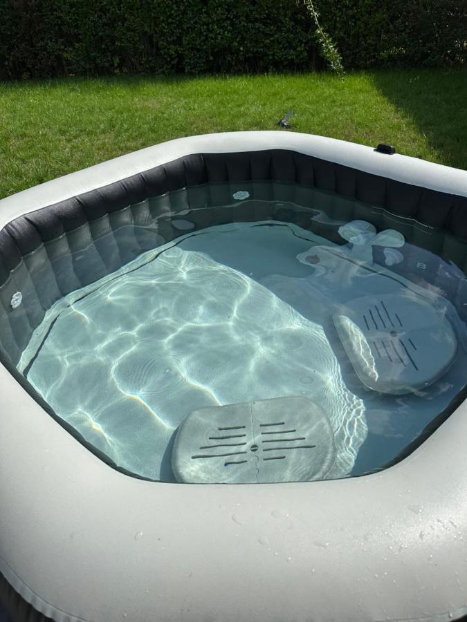 Апартаменти Traumhafte Haushaelfte Mit Kamin, Garten & Whirlpool Берлін Екстер'єр фото